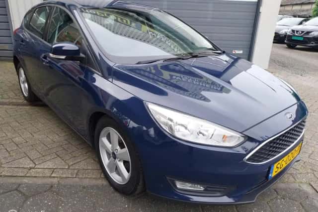 Ford Focus (2018) thumbnail 2