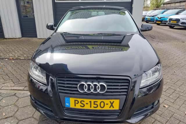 Audi A3 (2010) thumbnail 3