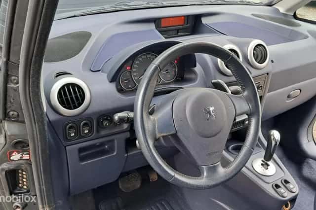 Peugeot 1007 (2008) thumbnail 5