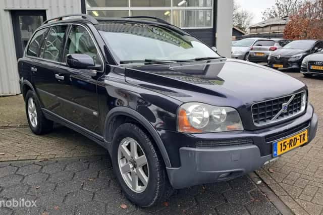 Volvo XC90 (2005) thumbnail 2