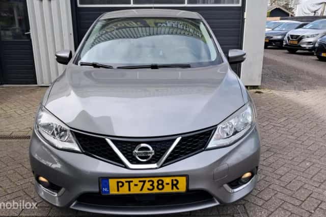 Nissan Pulsar (2017) thumbnail 3