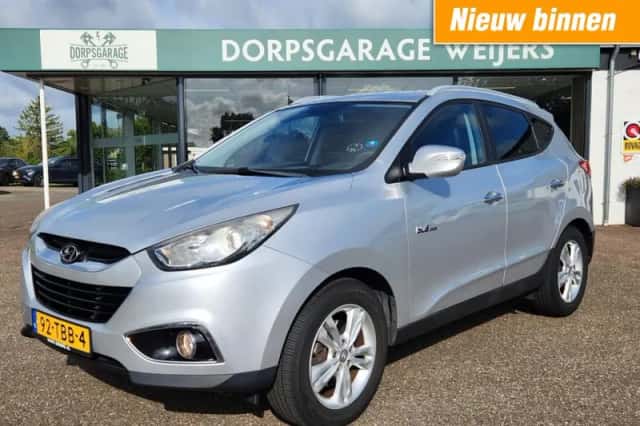 Hyundai ix35 (2012) thumbnail 1