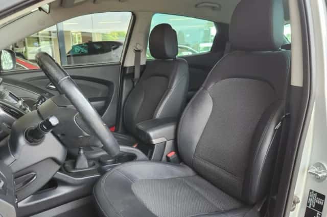 Hyundai ix35 (2012) thumbnail 3