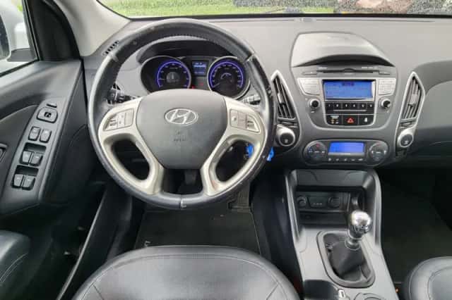 Hyundai ix35 (2012) thumbnail 4