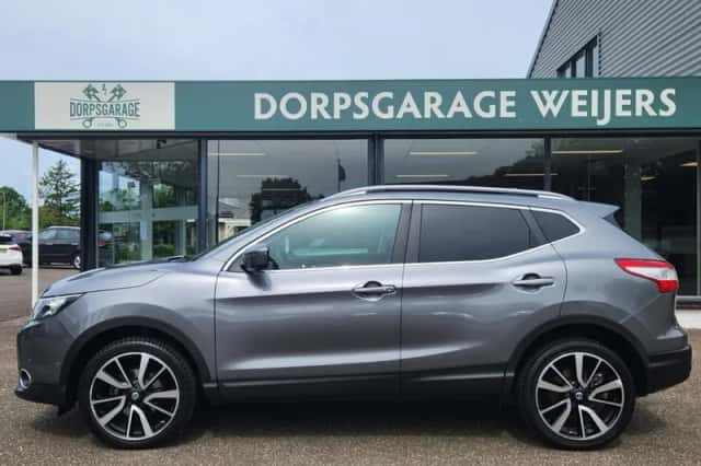 Nissan Qashqai (2015) thumbnail 6