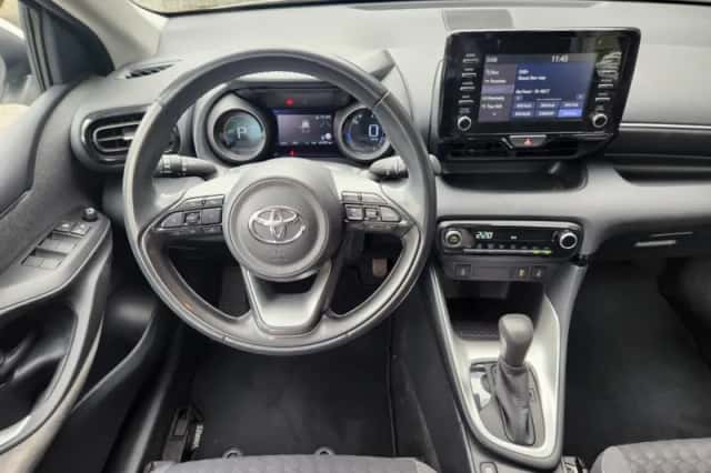 Toyota Yaris (2021) thumbnail 4