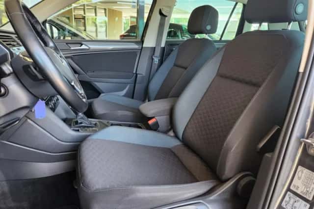 Volkswagen Tiguan (2019) thumbnail 5