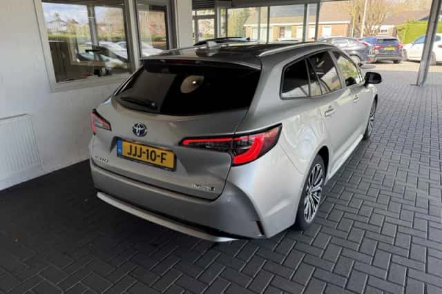 Toyota Corolla (2021) thumbnail 6