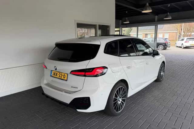 BMW 2-Serie Active Tourer (2023) thumbnail 3