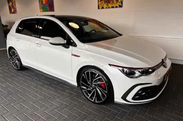 Volkswagen Golf (2020) thumbnail 3