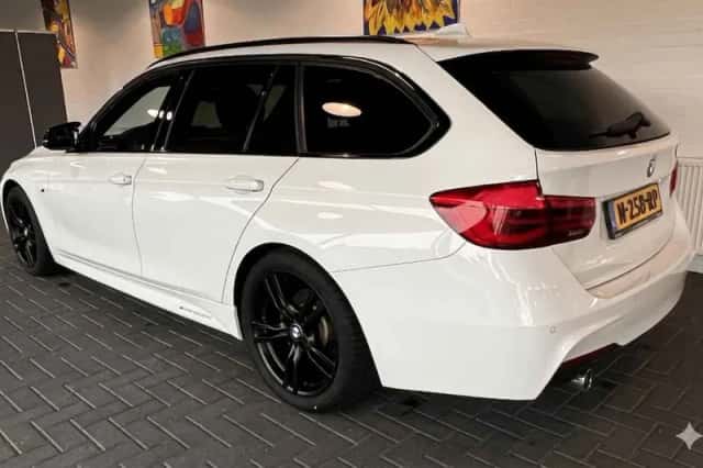BMW 3-Serie (2019) thumbnail 3
