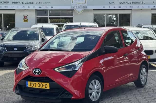 Toyota Aygo (2019) thumbnail 2
