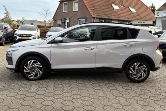 Hyundai Bayon (2025) thumbnail 2