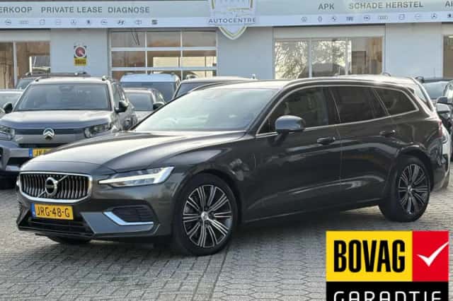 Volvo V60 (2021) thumbnail 1