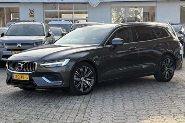 Volvo V60 (2021) thumbnail 6