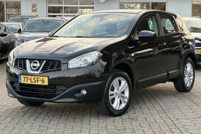 Nissan Qashqai (2010) thumbnail 2