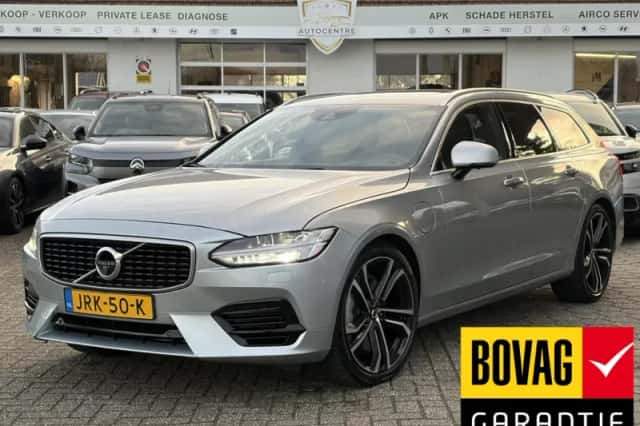 Volvo V90 (2018) thumbnail 1