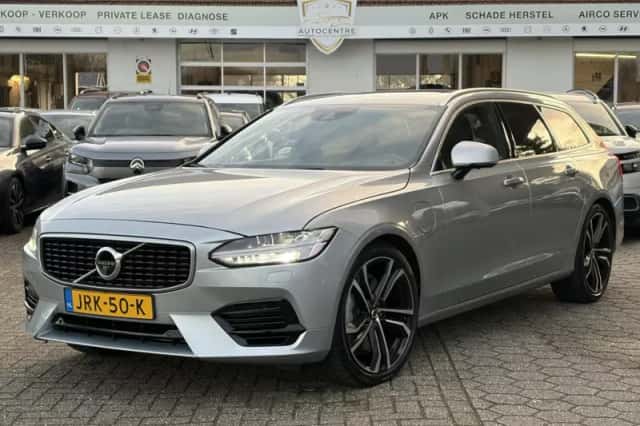 Volvo V90 (2018) thumbnail 5