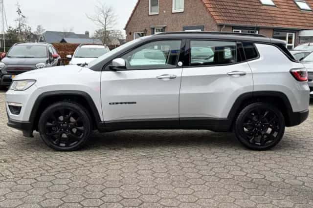 Jeep Compass (2020) thumbnail 2