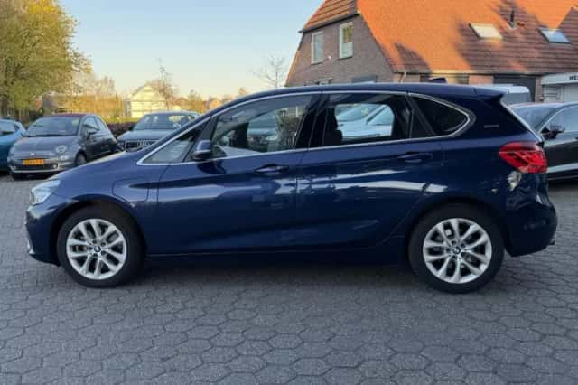 BMW 2-Serie Active Tourer (2016) thumbnail 2