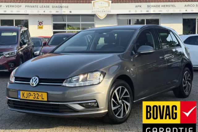 Volkswagen Golf (2019) thumbnail 1
