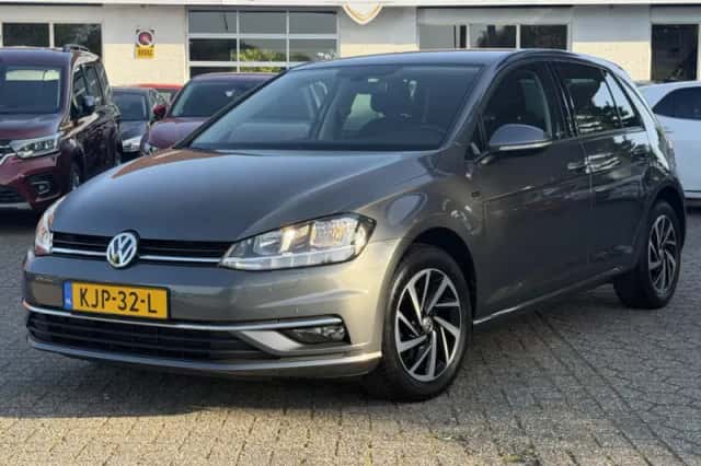 Volkswagen Golf (2019) thumbnail 5