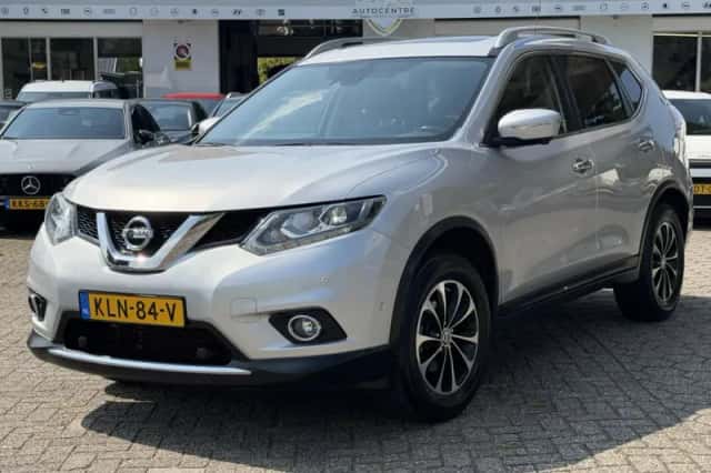 Nissan X-Trail (2018) thumbnail 6