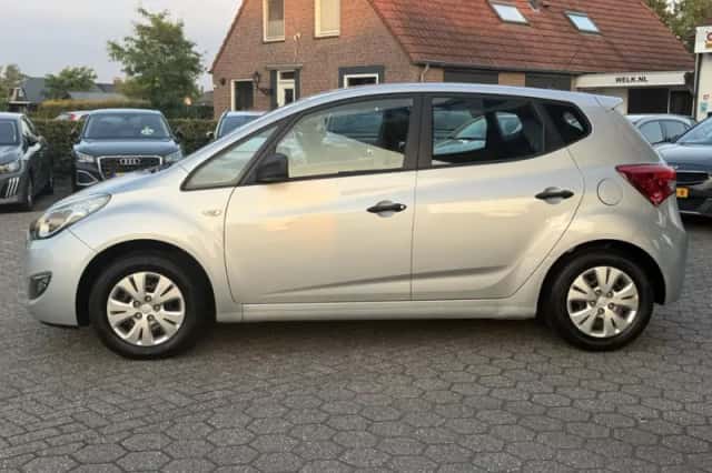 Hyundai ix20 (2011) thumbnail 2