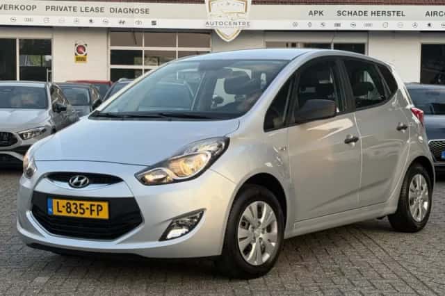 Hyundai ix20 (2011) thumbnail 4