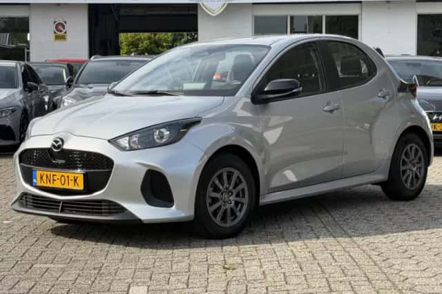 Mazda 2 Hybrid (2024) thumbnail 5