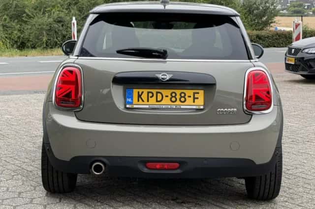 MINI Cooper (2019) thumbnail 5