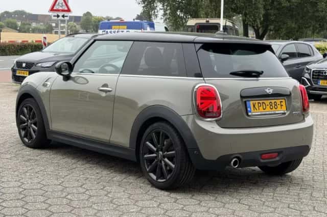 MINI Cooper (2019) thumbnail 6