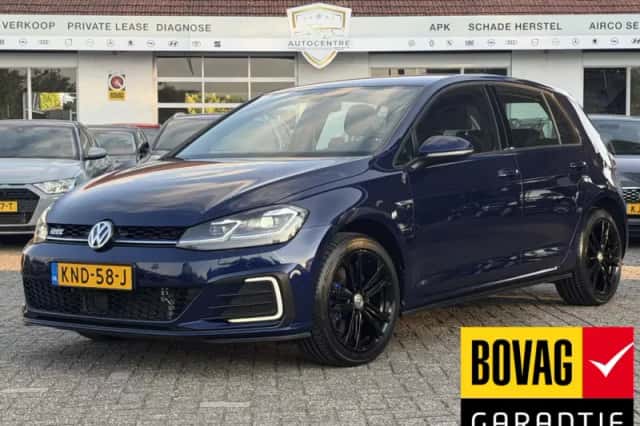 Volkswagen Golf (2020) thumbnail 1