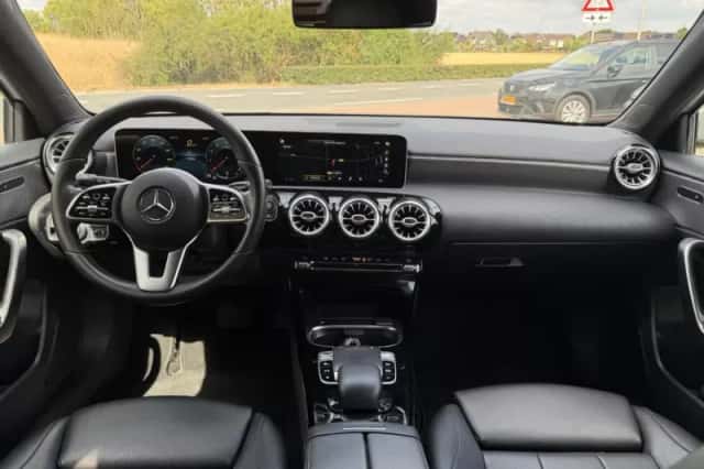 Mercedes-Benz A-Klasse (2019) thumbnail 3