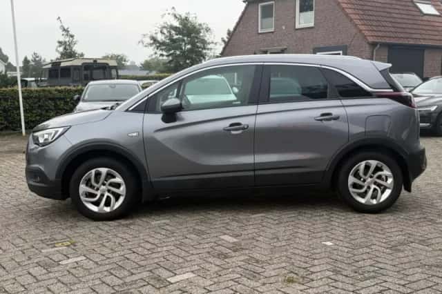 Opel Crossland (2018) thumbnail 2