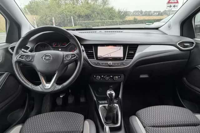 Opel Crossland (2018) thumbnail 3