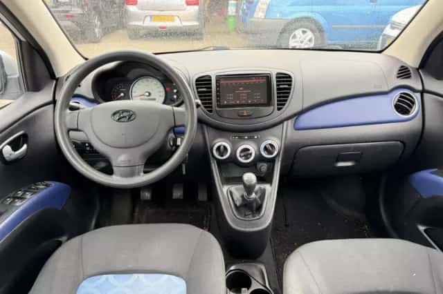 Hyundai i10 (2010) thumbnail 3