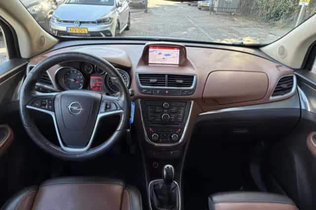 Opel Mokka (2014) thumbnail 3