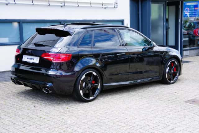 Audi RS 3 Sportback (2016) thumbnail 2