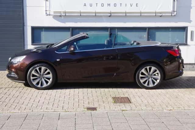 Opel Cascada (2014) thumbnail 4