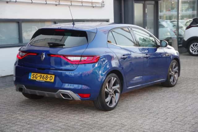 Renault Mégane (2016) thumbnail 2