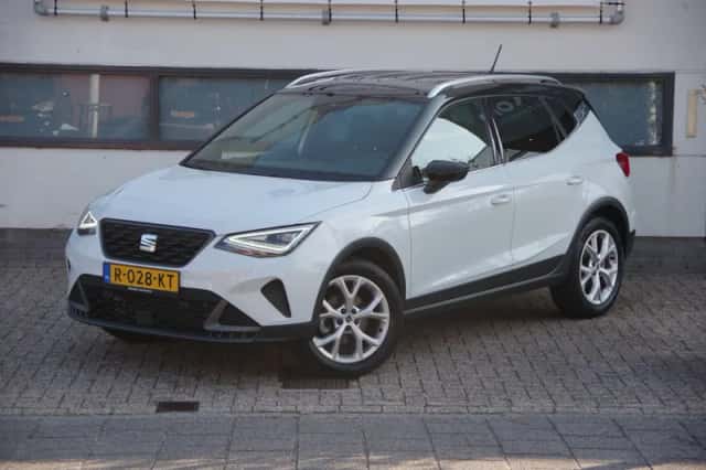 SEAT Arona (2022) thumbnail 1