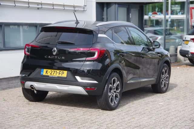 Renault Captur (2020) thumbnail 3