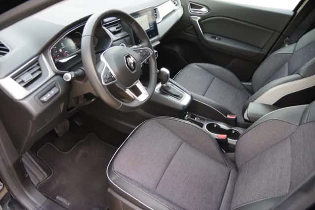 Renault Captur (2020) thumbnail 6