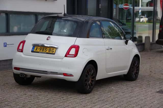 Fiat 500 (2019) thumbnail 2