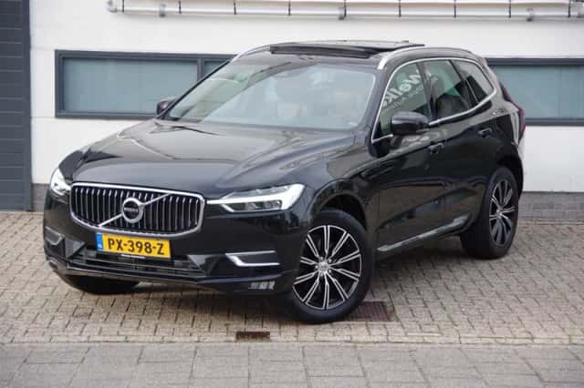 Volvo XC60 (2017) thumbnail 1