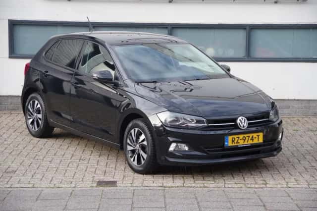 Volkswagen Polo (2018) thumbnail 2