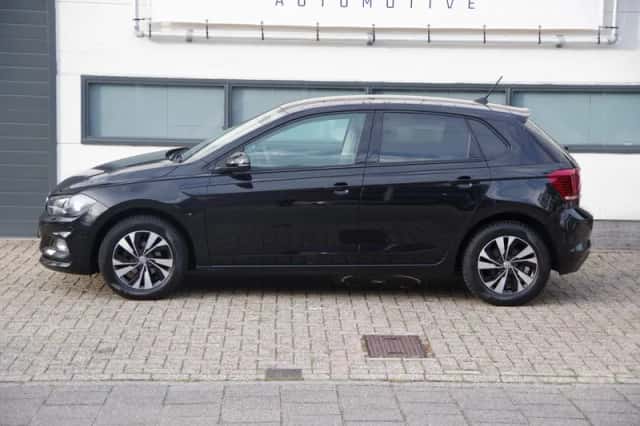 Volkswagen Polo (2018) thumbnail 3