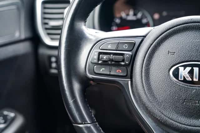 Kia Sportage (2017) thumbnail 3