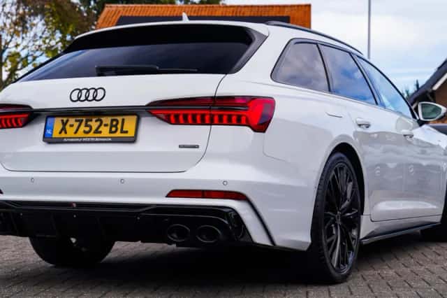 Audi A6 (2018) thumbnail 2